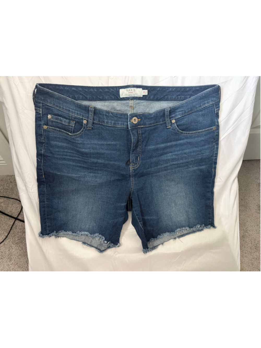 Torrid Denim Jean Shorts Size 20 Blue